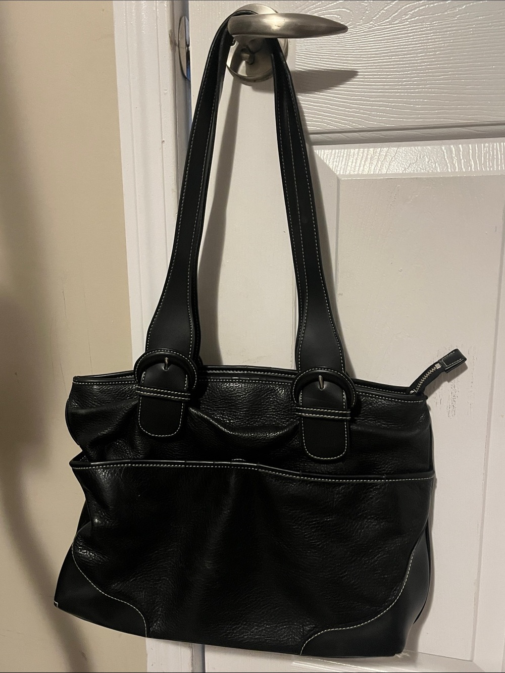 Classic Vintage Maxx New York Black Leather Tote Bag with Contrast Stitching